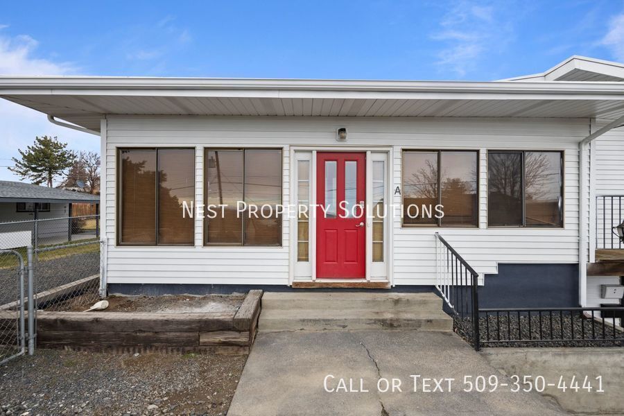 1221 S Baker St in Moses Lake, WA - Building Photo