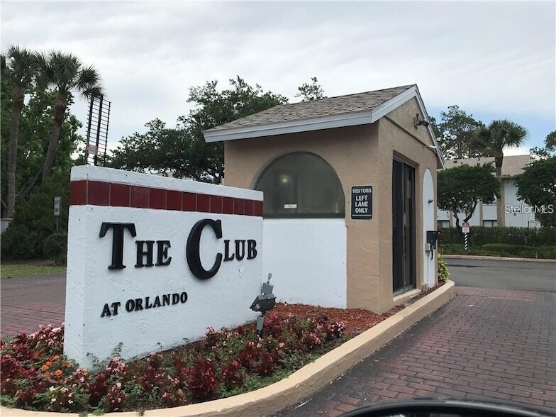 8203 Sun Spring Cir, Unit 21 in Orlando, FL - Foto de edificio