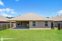 825 Clover Ave photo'