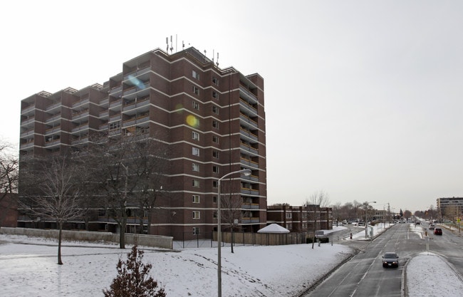 Edgeley Apartments in Toronto, ON - Building Photo - Building Photo