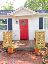 1127 Dobbs Dr SE in Atlanta, GA - Building Photo - Building Photo