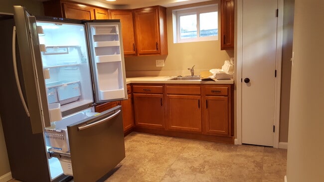 6905 Rhode Island Ave, Unit 6905 Rhode Island Ave. in College Park, MD - Foto de edificio - Building Photo