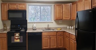 Cardiff Charles Apartments in Lutherville Timonium, MD - Building Photo