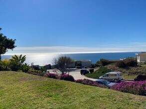 214 Bellino Dr in Pacific Palisades, CA - Building Photo - Building Photo