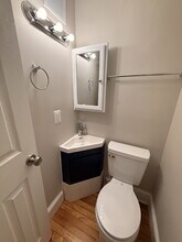 627 Warren Ave. in Front Royal, VA - Foto de edificio - Building Photo