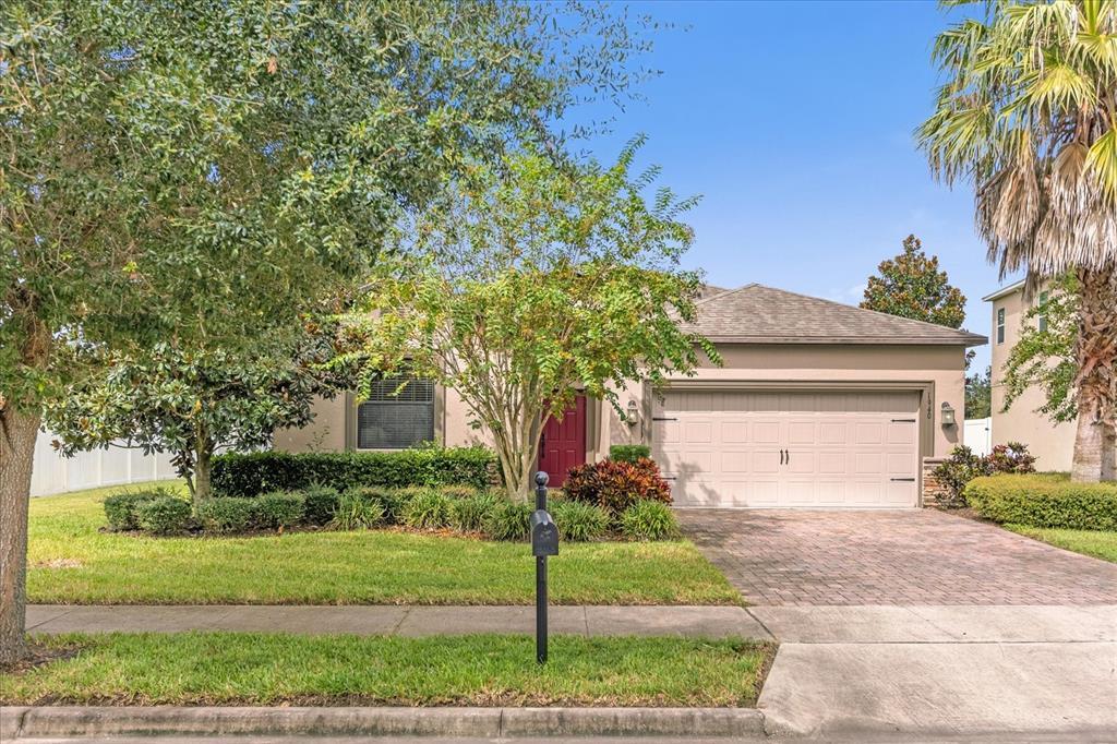 1940 Pantheon Dr in Winter Garden, FL - Foto de edificio