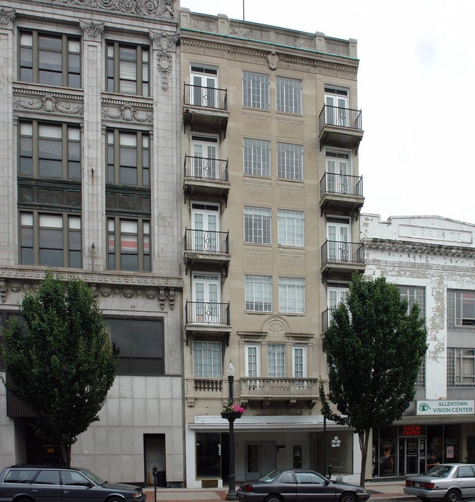 941 W Hamilton St in Allentown, PA - Building Photo