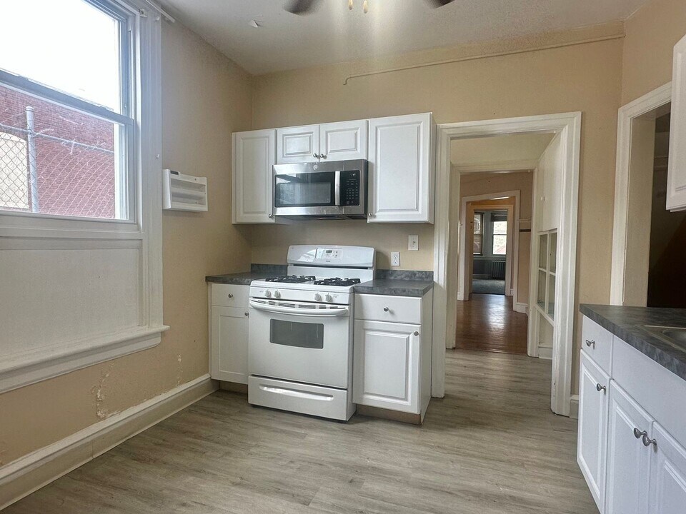 17 S Morton Ave in Morton, PA - Building Photo
