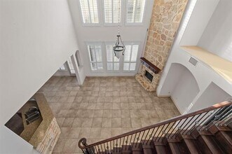 10001 Thurman Rd in Fort Worth, TX - Foto de edificio - Building Photo