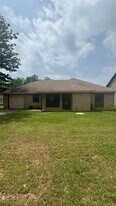 211 Anchor Ln in Gun Barrel City, TX - Building Photo