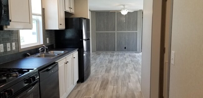 31 Mockingbird Hill Dr in Orion Township, MI - Building Photo - Building Photo