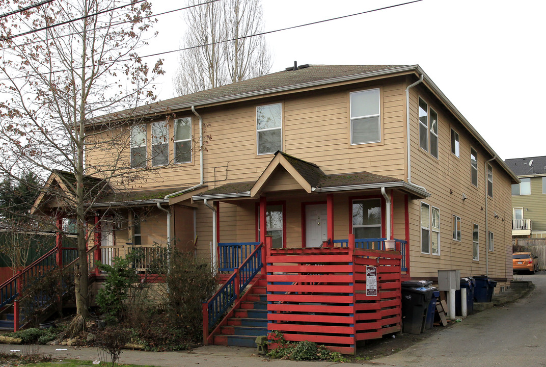 317 26th Ave S in Seattle, WA - Building Photo