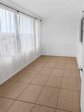 7897 Golf Cir Dr in Margate, FL - Building Photo - Building Photo