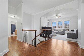 10 Timbers Ct in Bloomington, IL - Building Photo - Building Photo