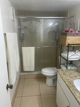 13923 SW 90th Ave in Miami, FL - Building Photo - Building Photo