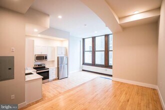 1300 S 19th St in Philadelphia, PA - Building Photo - Building Photo