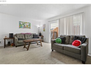 1110 NE 60th Ave in Portland, OR - Foto de edificio - Building Photo