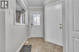 23 Stonecairn Dr in Cambridge, ON - Building Photo - Building Photo