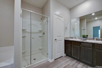 6406 Underwood Way in San Antonio, TX - Building Photo - Building Photo