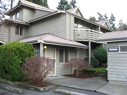 Patagonia Village in Woodinville, WA - Foto de edificio - Building Photo