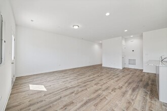 1232 Gillespie Ln in Yorkville, IL - Foto de edificio - Building Photo