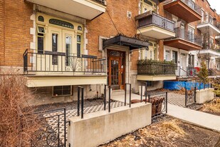 2117 Saint-Joseph Boul E in Montréal, QC - Building Photo
