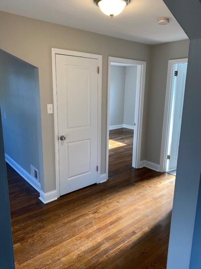 5554 Karen Ave in Cincinnati, OH - Building Photo - Building Photo
