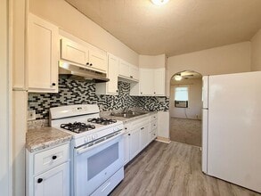 3118 N Finnell Ave in Peoria, IL - Building Photo - Building Photo