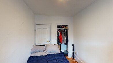 8 Brimmer St, Unit 4 in Boston, MA - Building Photo - Building Photo