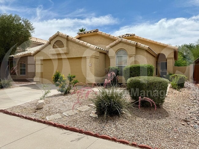 property at 1140 S Cholla St