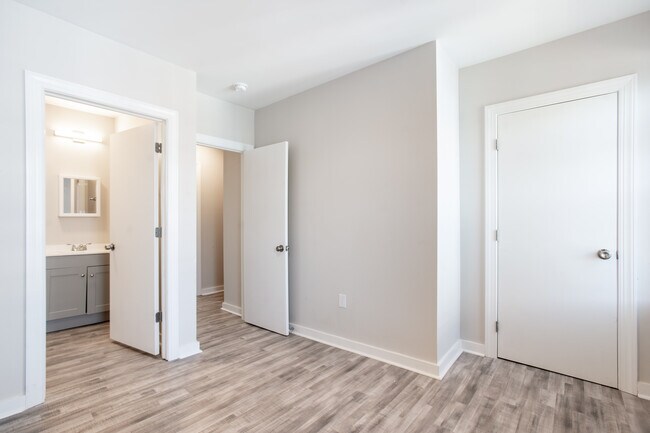 624 E Lippincott St photo'