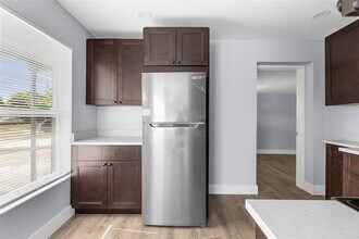 683 NW 21 St in Pompano Beach, FL - Building Photo - Building Photo