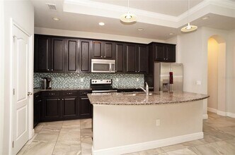 6906 Sail View Ln in Apollo Beach, FL - Building Photo - Building Photo