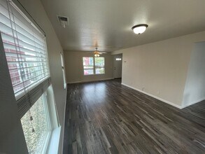 2099 Hartford Dr in Chico, CA - Building Photo - Building Photo
