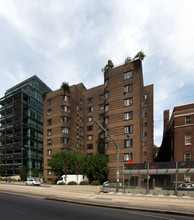 Park Lane Apartments in Toronto, ON - Building Photo - Building Photo