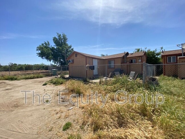 property at 717 W Date Ave