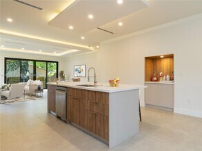 841-843 SW 29th St in Fort Lauderdale, FL - Building Photo - Building Photo