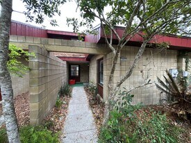 7005 SW 46 Ave in Gainesville, FL - Building Photo