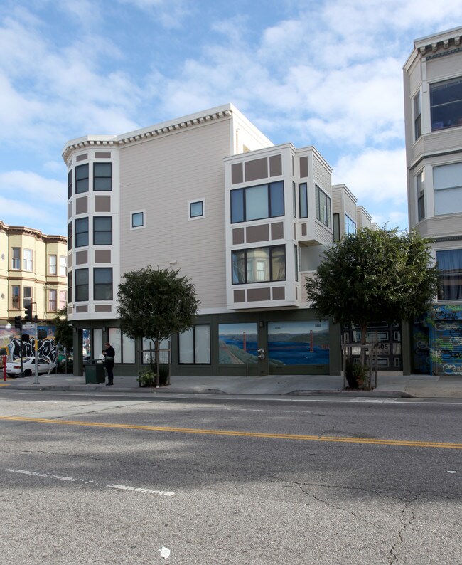 2405 Folsom St in San Francisco, CA - Building Photo - Building Photo