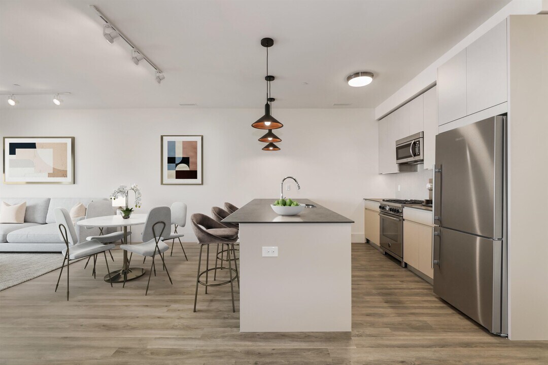 391 Palisade Ave in Jersey City, NJ - Building Photo