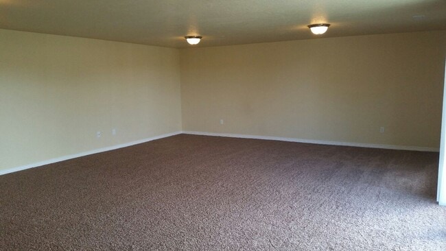 property at 3037 S Jupiter Ave