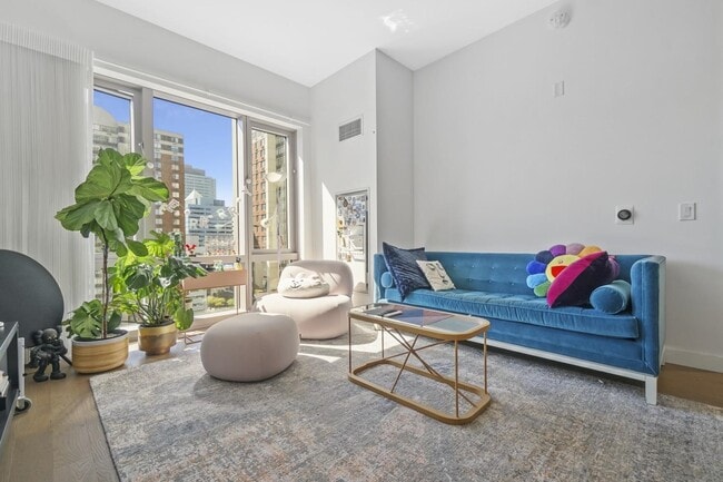 property at 75 Park Ln S