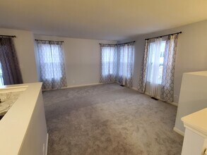 1782 Ruby Dr in Pingree Grove, IL - Foto de edificio - Building Photo