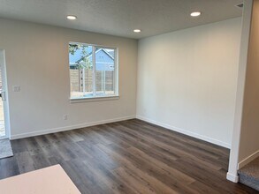 61406 Franke Ln in Bend, OR - Building Photo - Building Photo