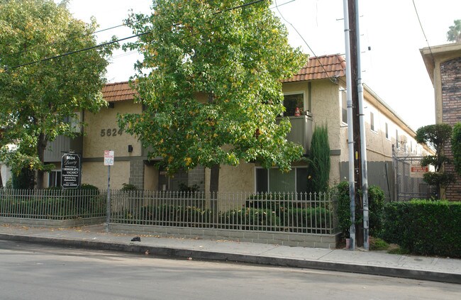 Fair Ave in North Hollywood, CA - Building Photo - Building Photo