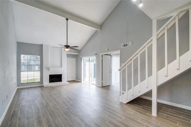 810 Dunson Glen Dr in Houston, TX - Building Photo - Building Photo