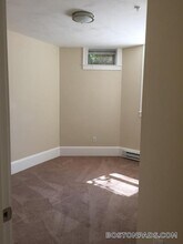 55 Park Dr, Unit G-4 in Boston, MA - Foto de edificio - Building Photo