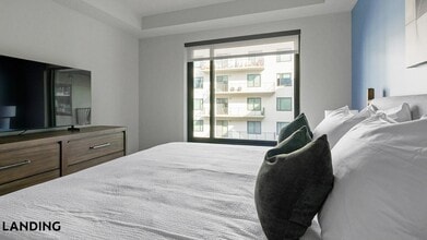 1414 Wood Hollow Dr, Unit 633 in Houston, TX - Building Photo - Building Photo