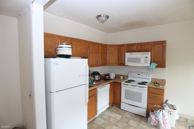1133 Commonwealth Avenue-Unit -#4j in Boston, MA - Building Photo - Building Photo