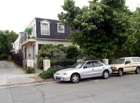 416 College Ave in Palo Alto, CA - Building Photo
